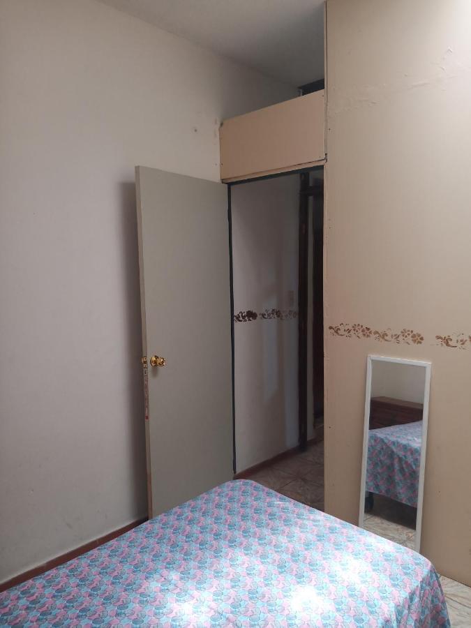 Quiroz House Hotel เลออน ภายนอก รูปภาพ